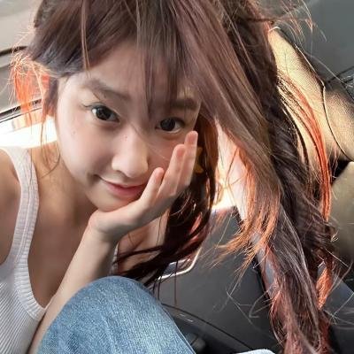 黎明时分的年轻人们